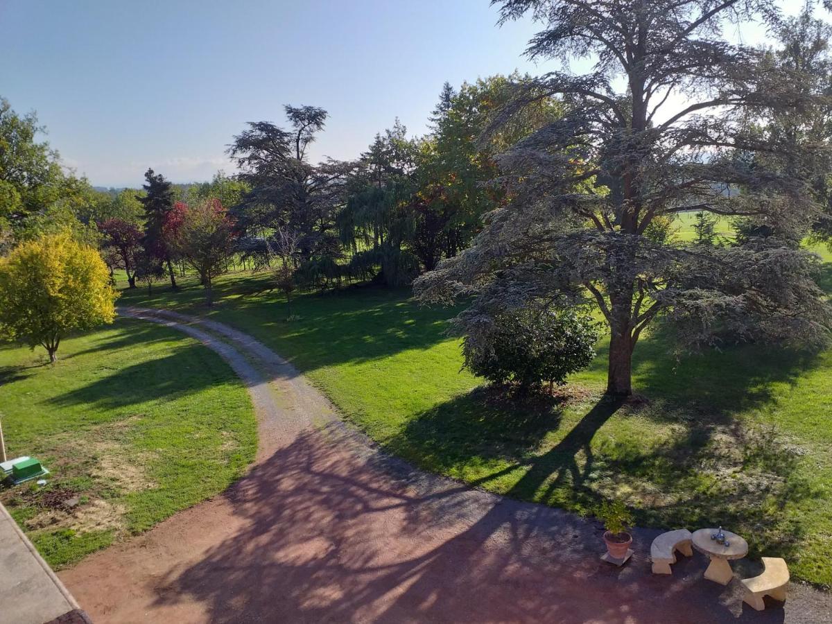 Domaine Berenguer Acomodação com café da manhã Ouches Exterior foto